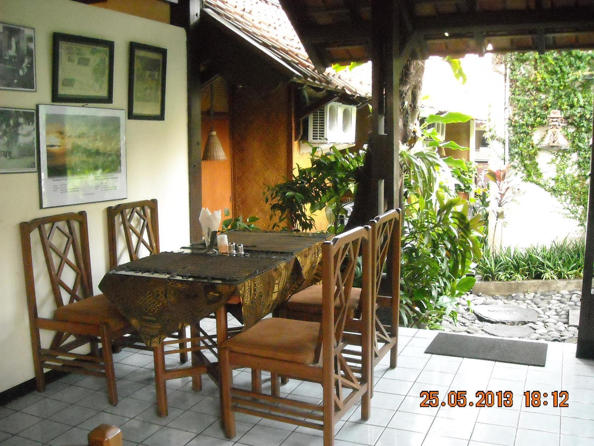 Delta Homestay Yogyakarta Exterior photo